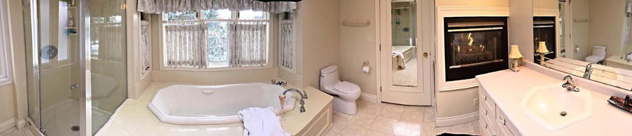 The Cheshire Cat Bed And Breakfast เอลอรา ภายนอก รูปภาพ